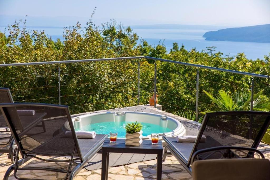 Villa Surina Moscenice Exterior photo